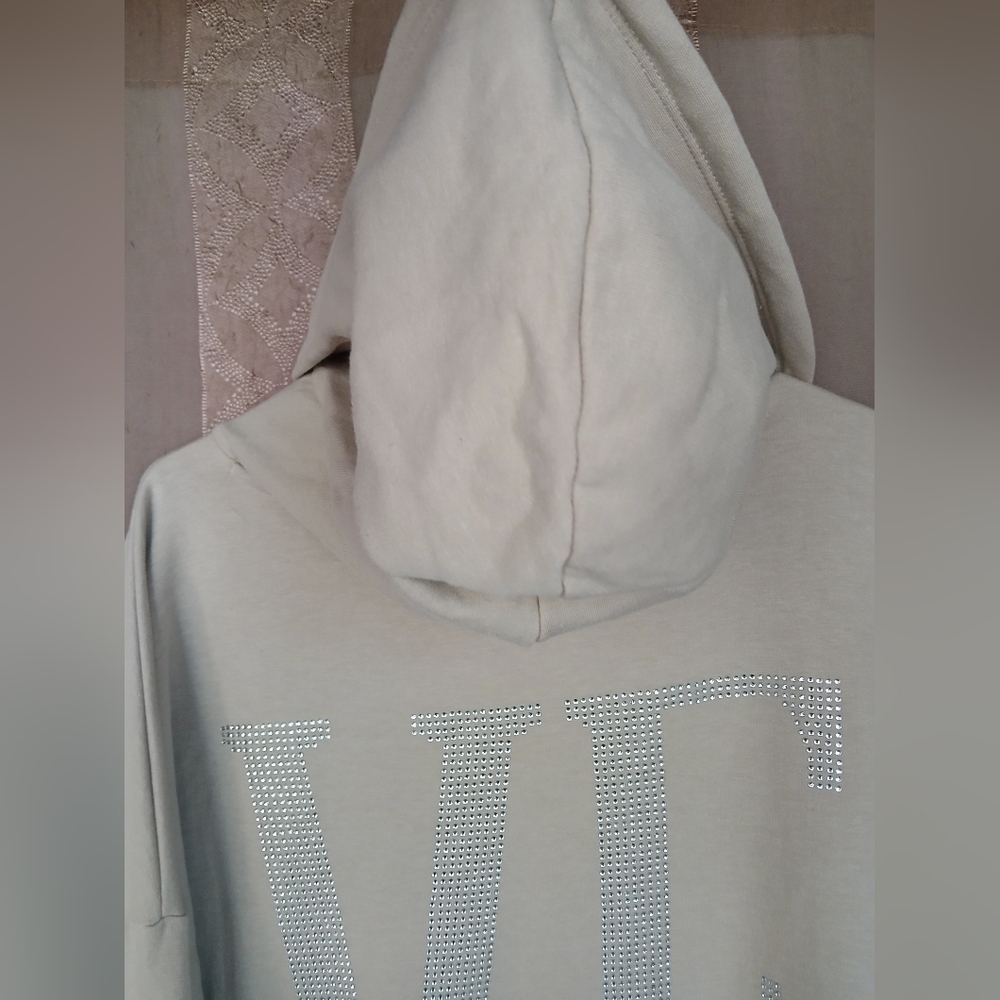 💎 CATO Women's Top Beige Rhinestone LOVE Hoodie Sweatshirt Plus - Picture 2 of 10